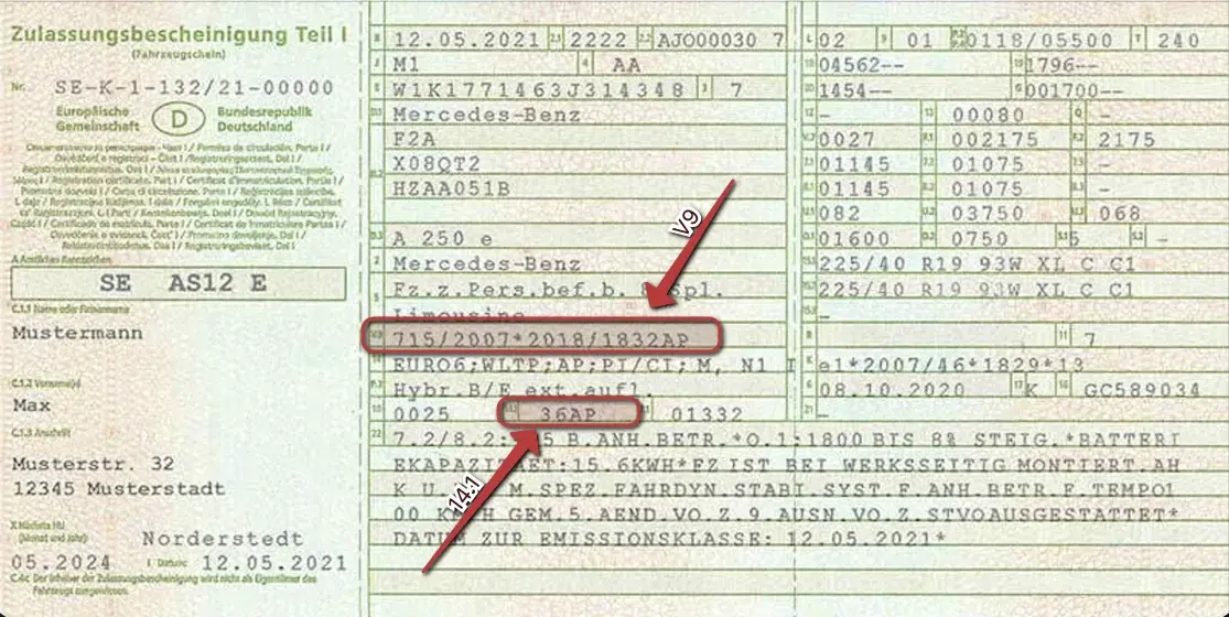 Ausschnitt Zulassungsbescheinigung Teil 1 mit Feld 14.1 (Schadstoffklassen-Schlüssel) und Feld V.9 (Norm im Klartext)